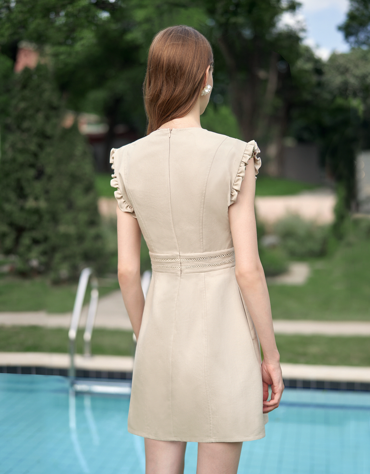 light khaki