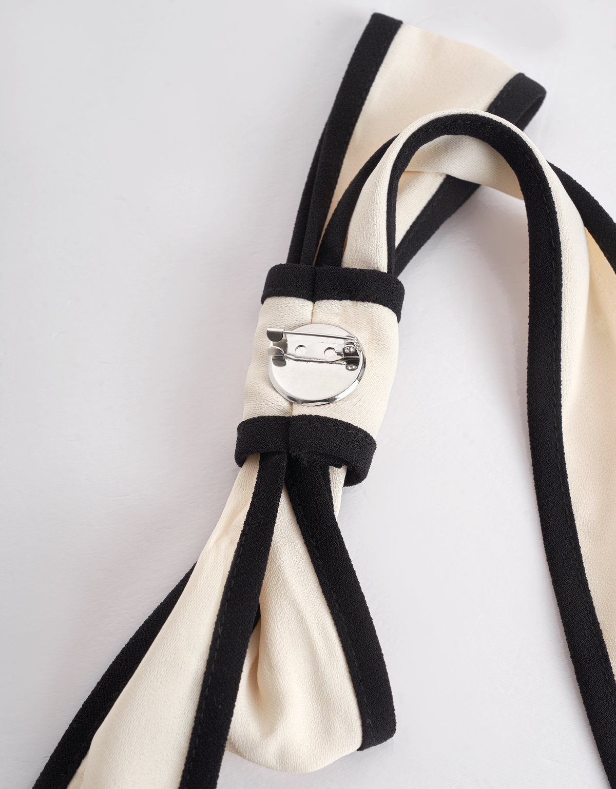 apricot & black(a26924)