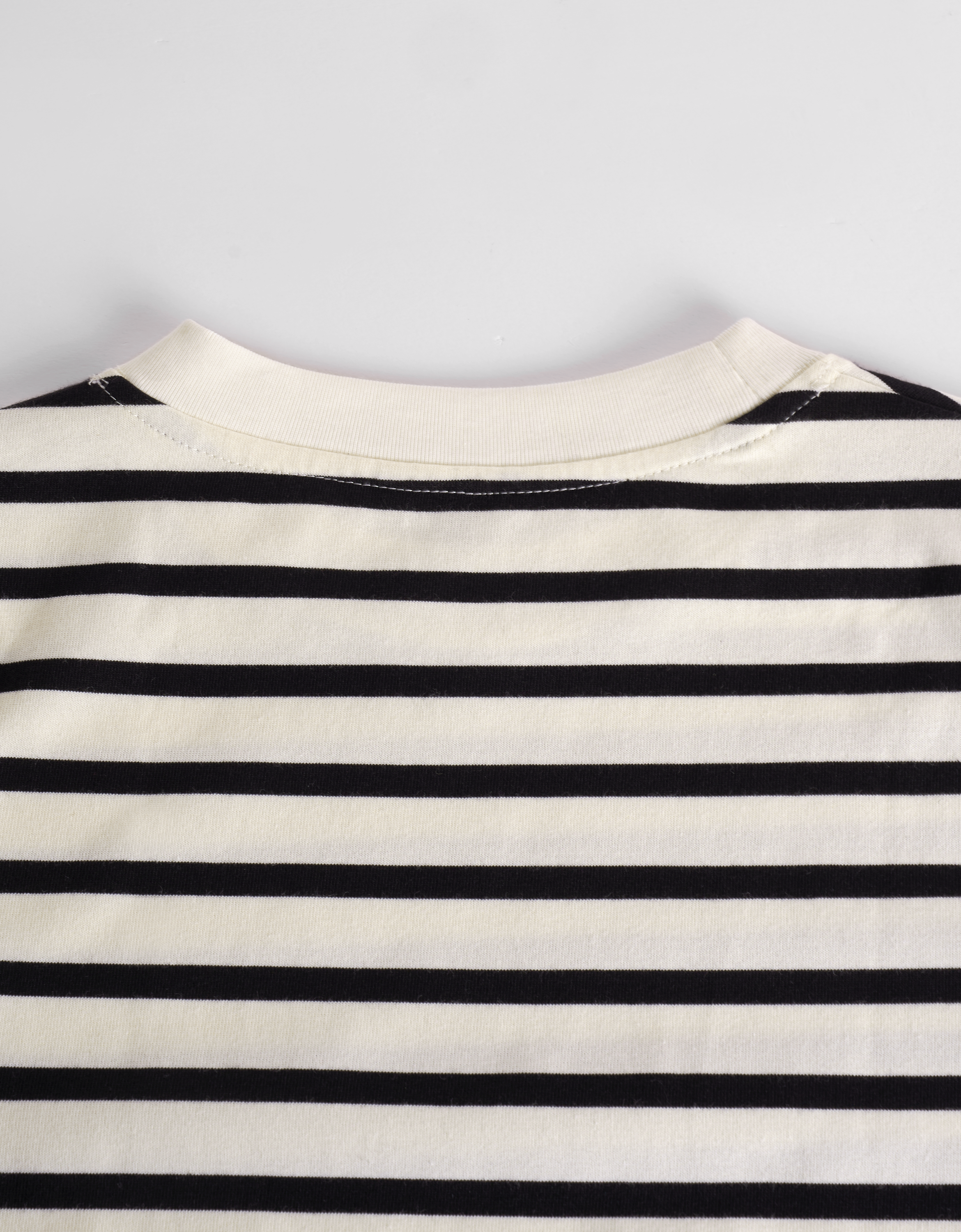 apricot & black(a27099)