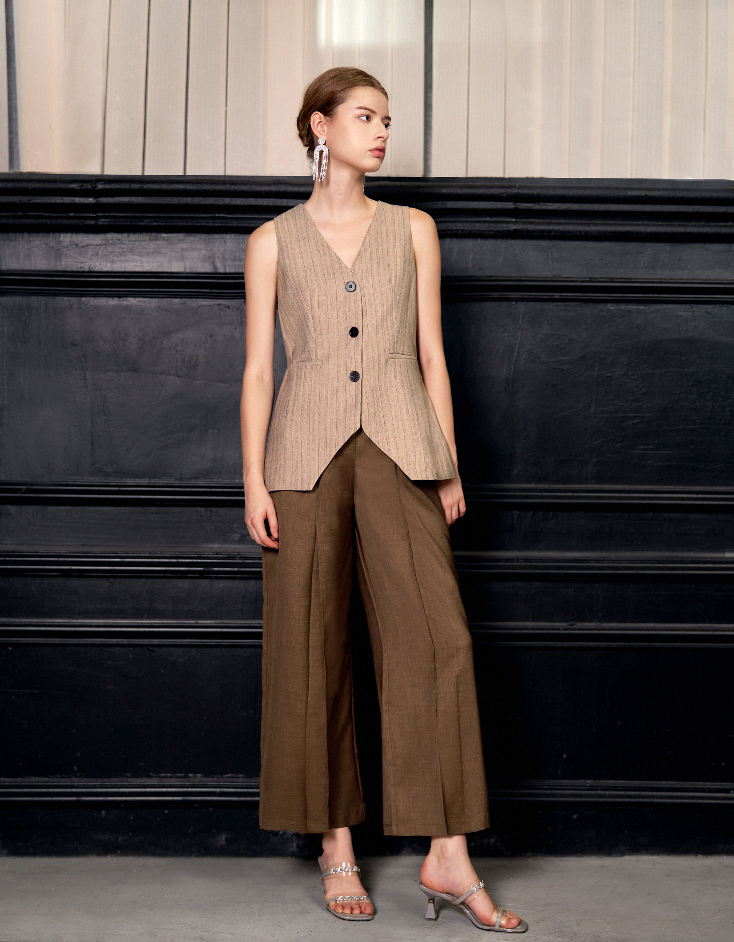 khaki