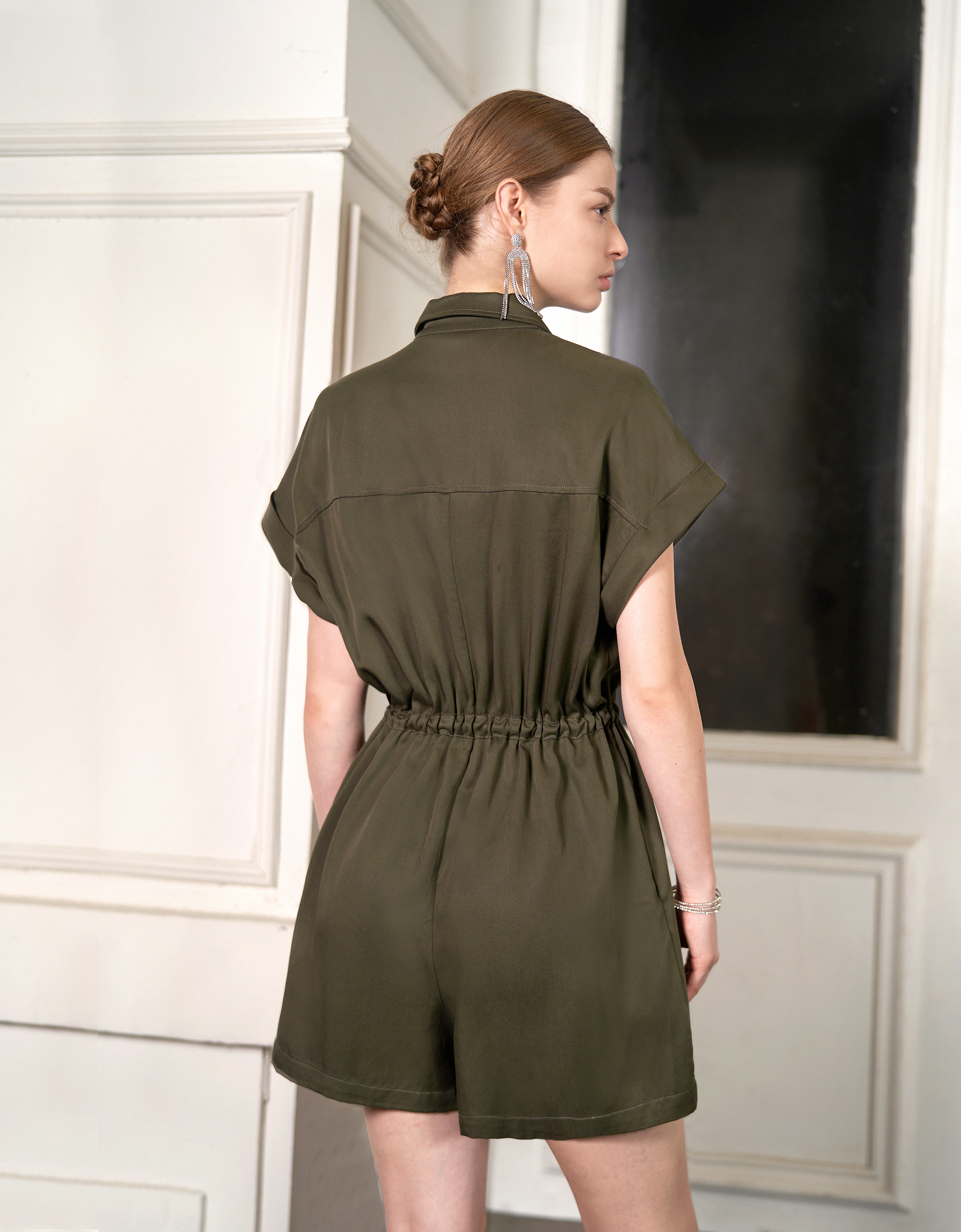 dark green