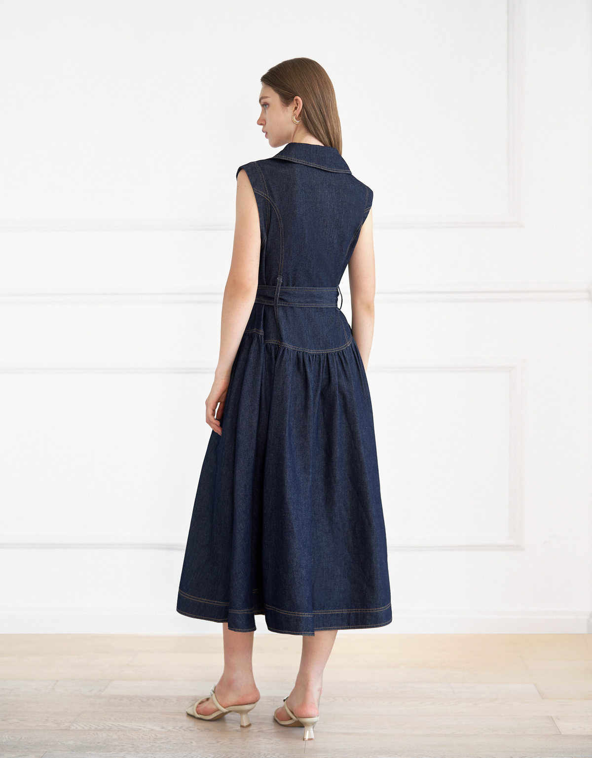dark blue