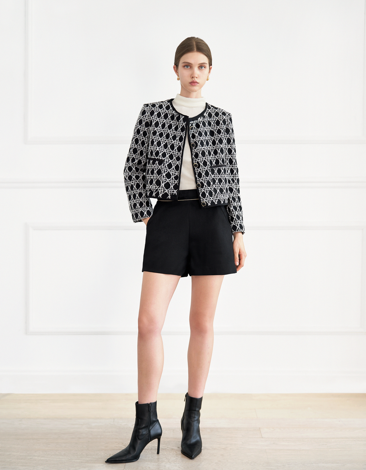 black & white(a27754)