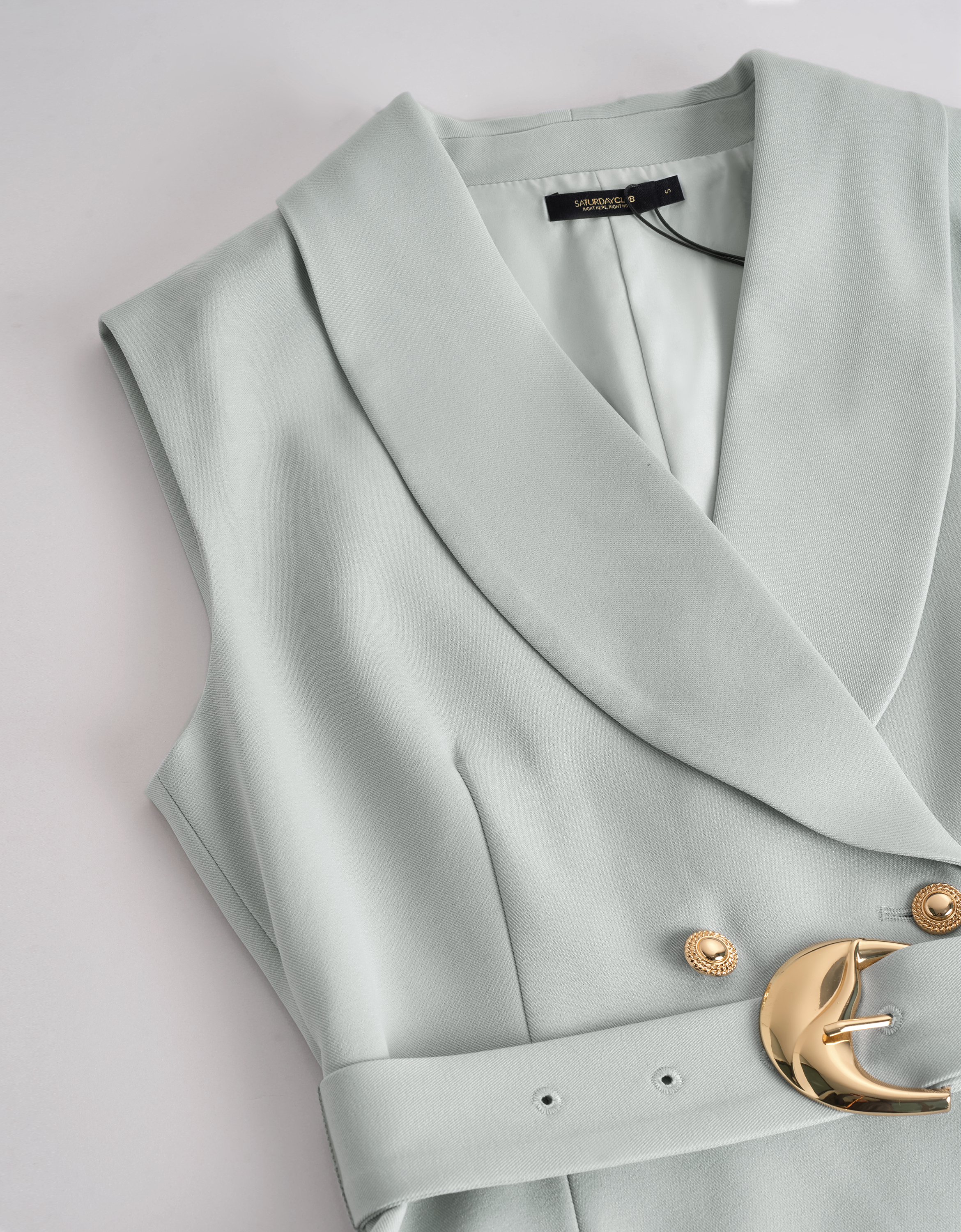 pale green