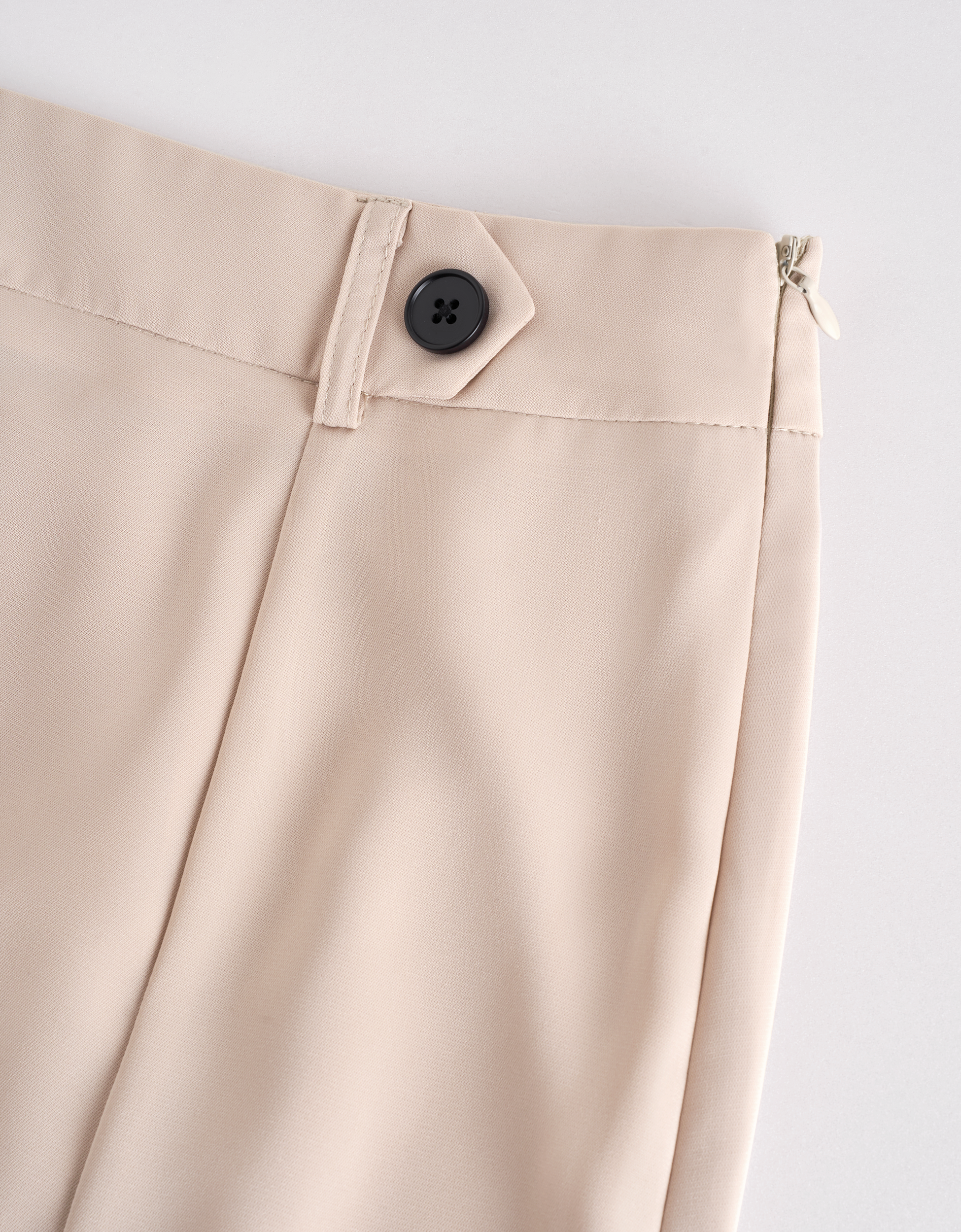 light khaki