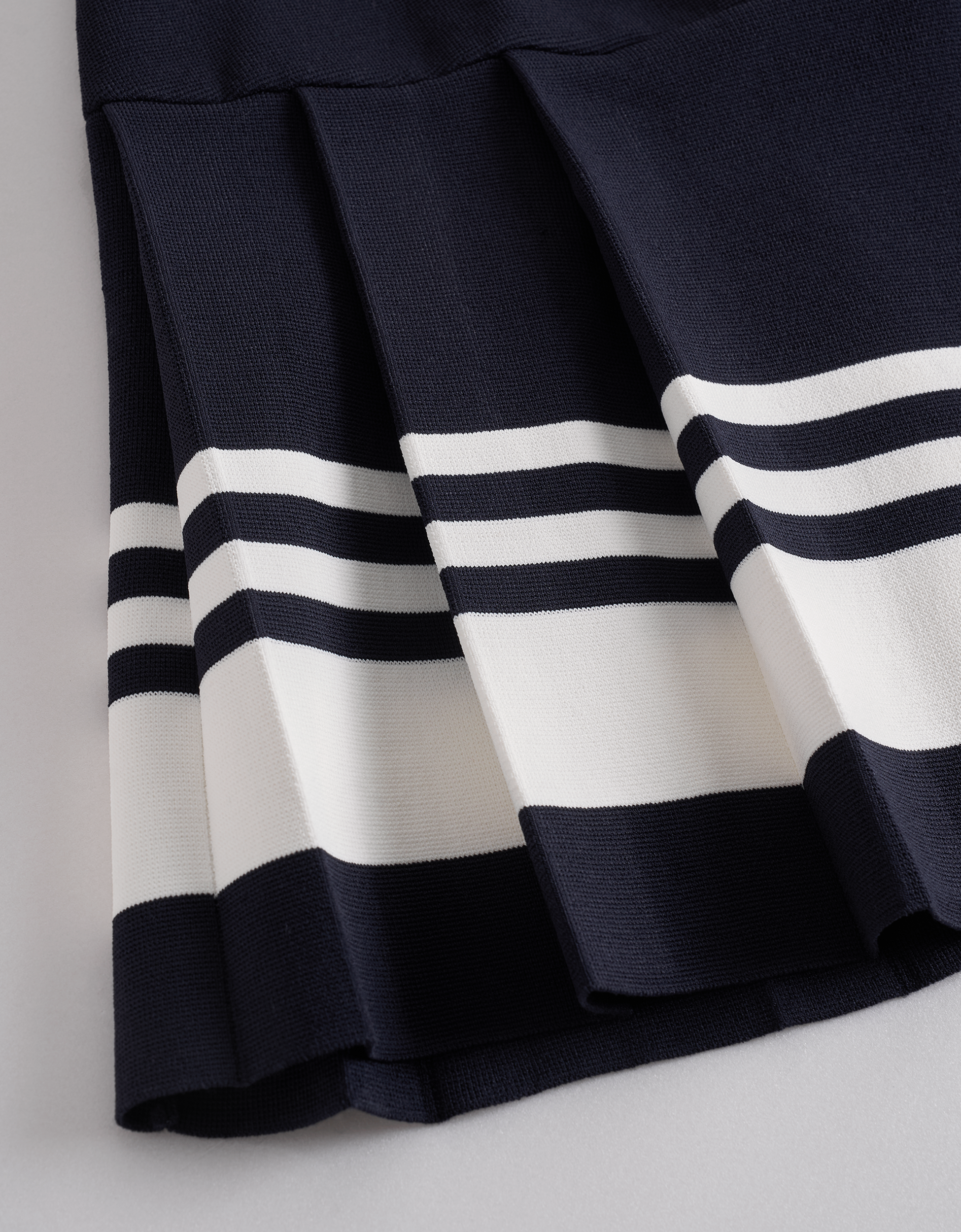 navy & white(a30048)
