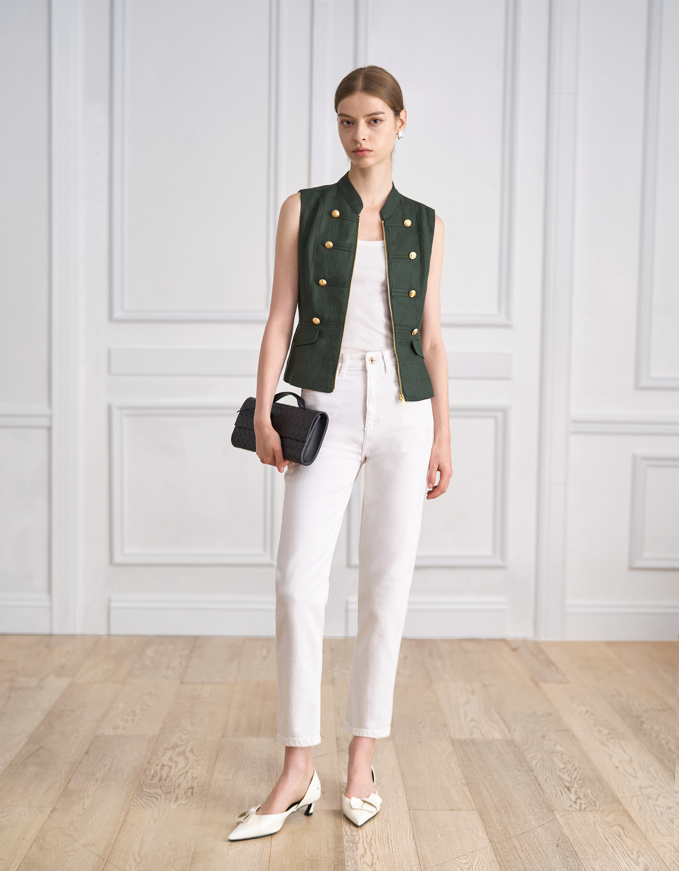 dark green