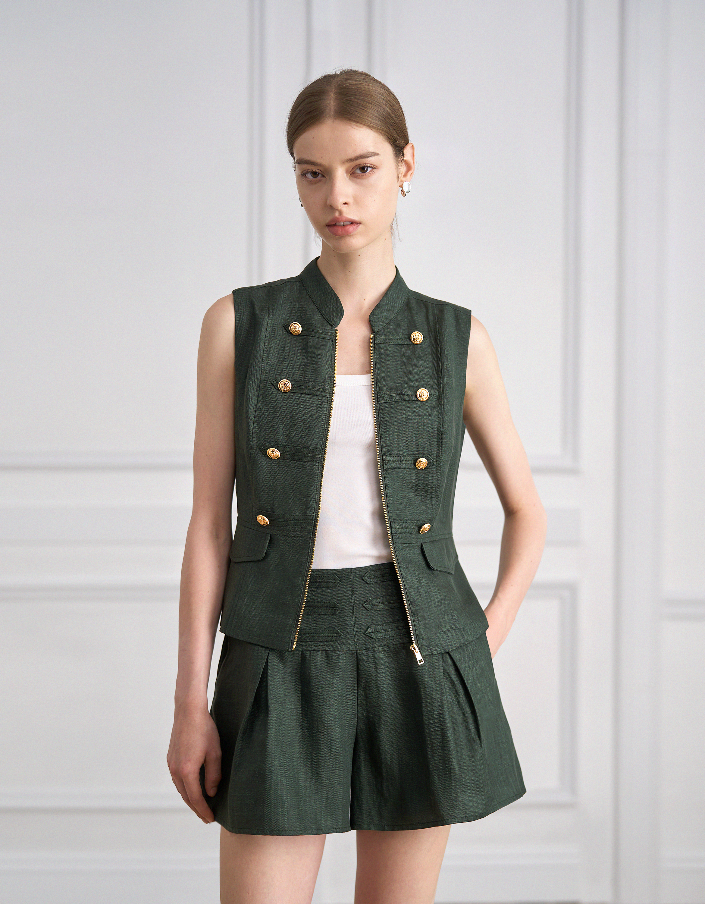 dark green