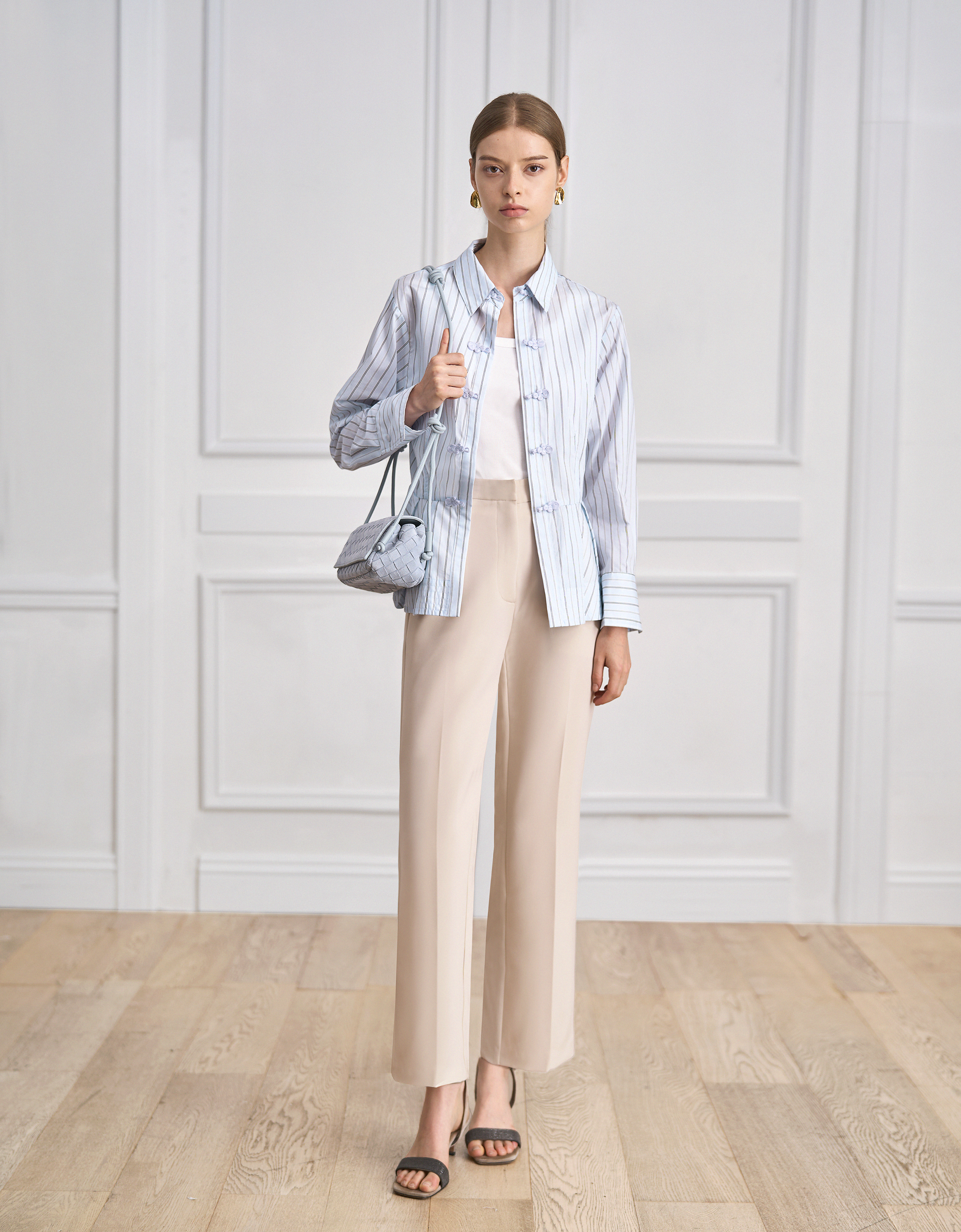 light khaki