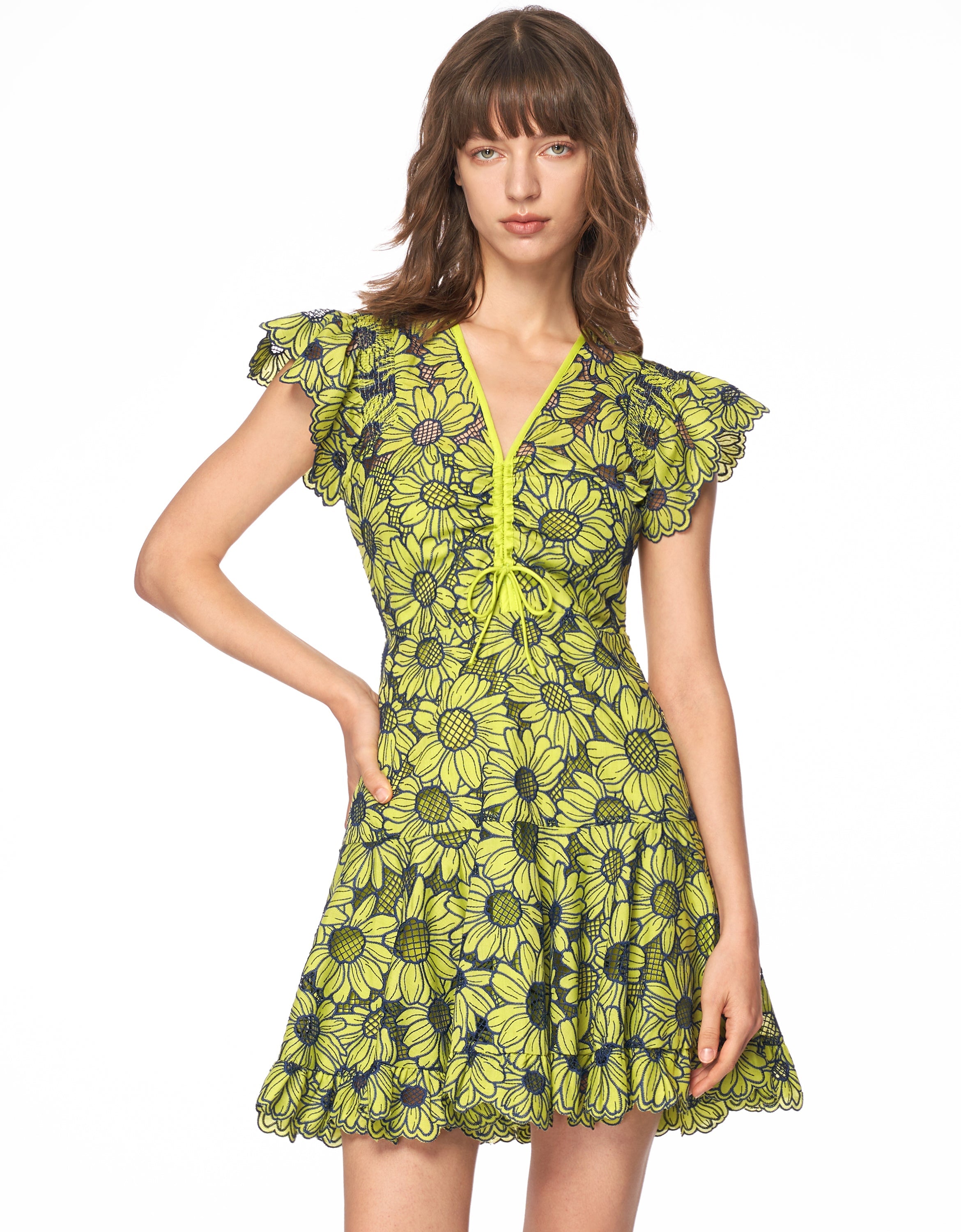 Floral Appliqué V Neck Dress – SaturdayClub Malaysia