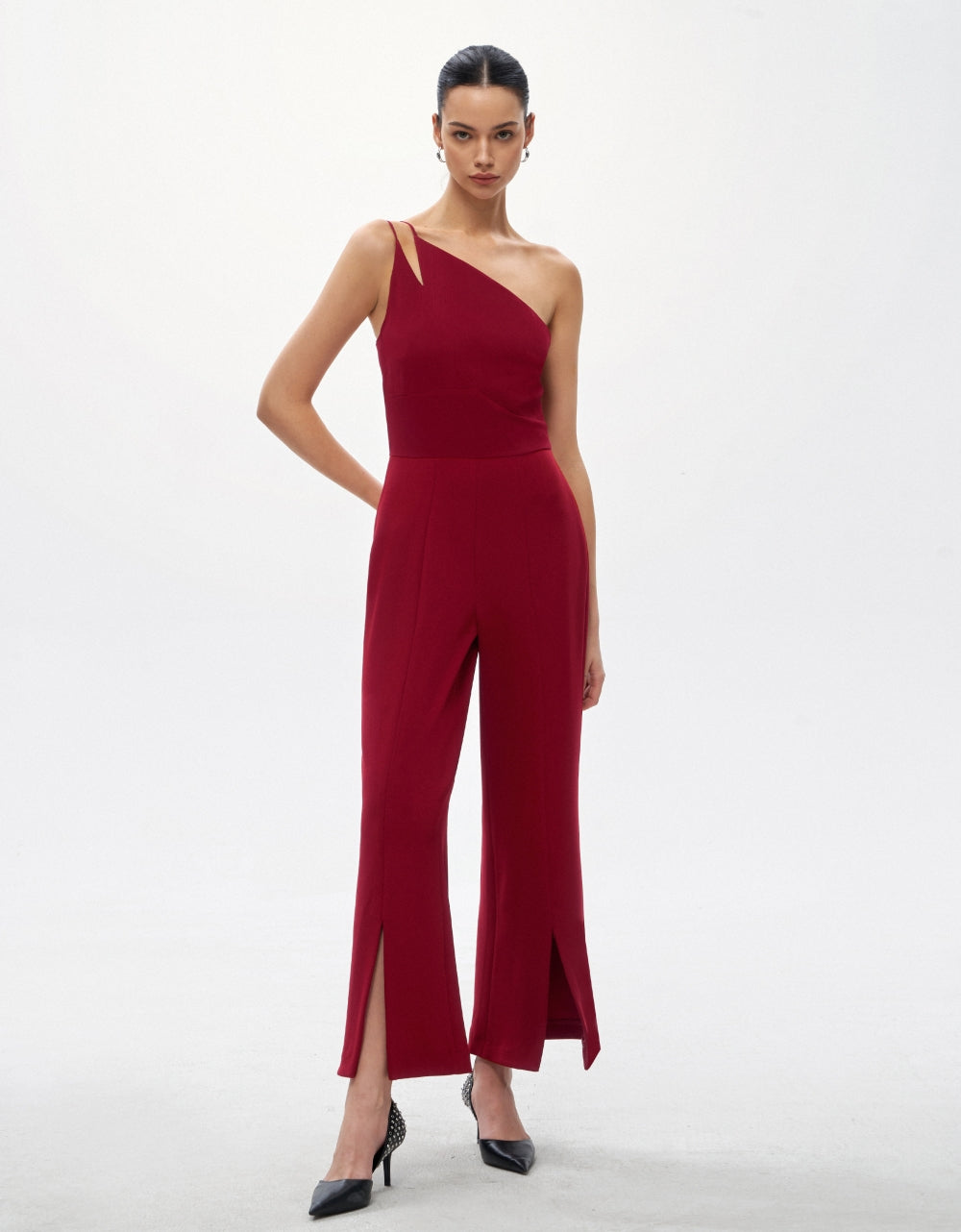 Asymmetric Shoulder Strap Jumpsuit – SaturdayClub Malaysia